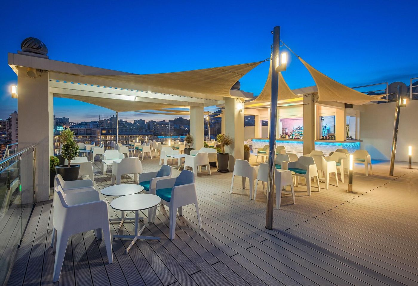 Las-Arenas-Affiliated-by-Melia-Bar-21