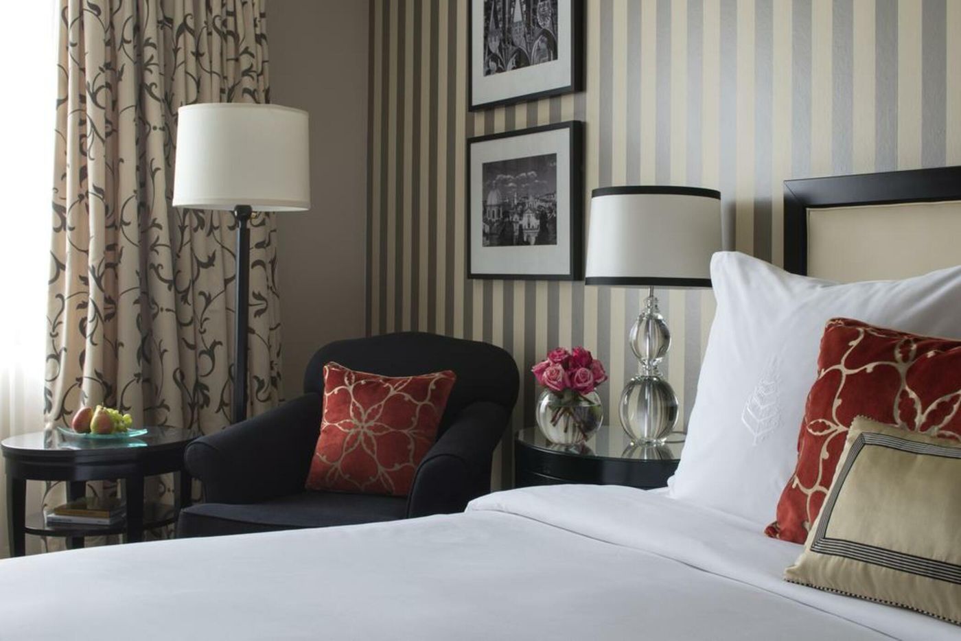 Four-Seasons-Hotel-Prague-Room-17