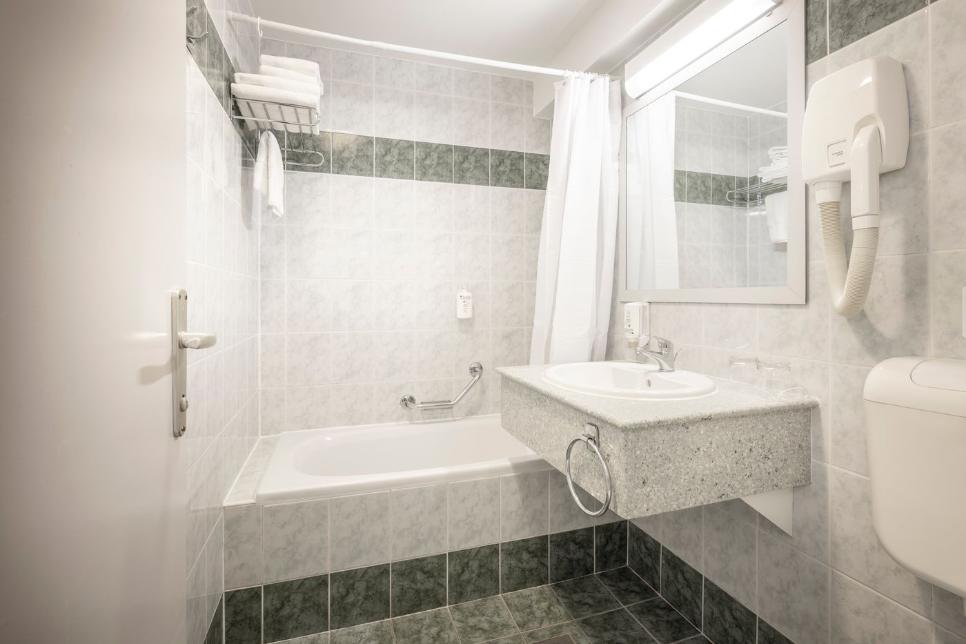 Maistra-Select-Villas-Rubin-Resort-Room-49