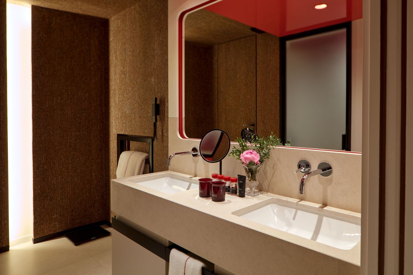 Sinner-Paris-Room-27