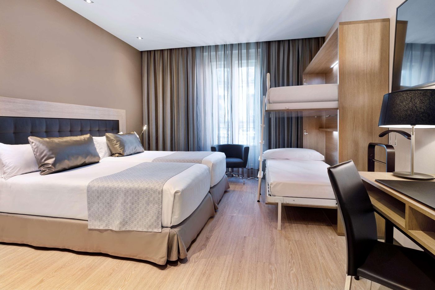 Catalonia-Plaza-Mayor-Room-26