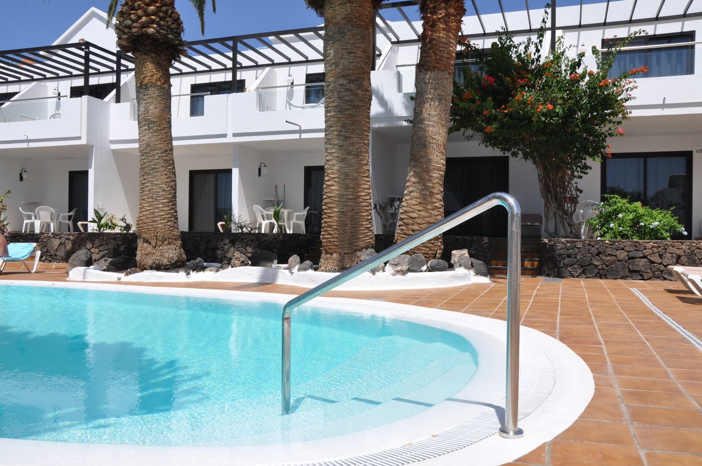 Los-Tulipanes-Pool-1