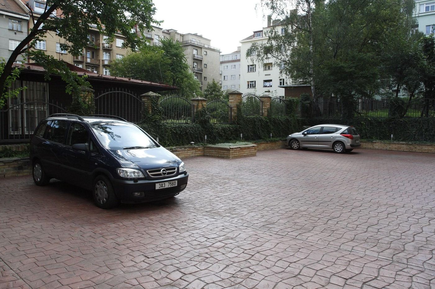 Oya-Czech Republic-PRAGUE -General view-2