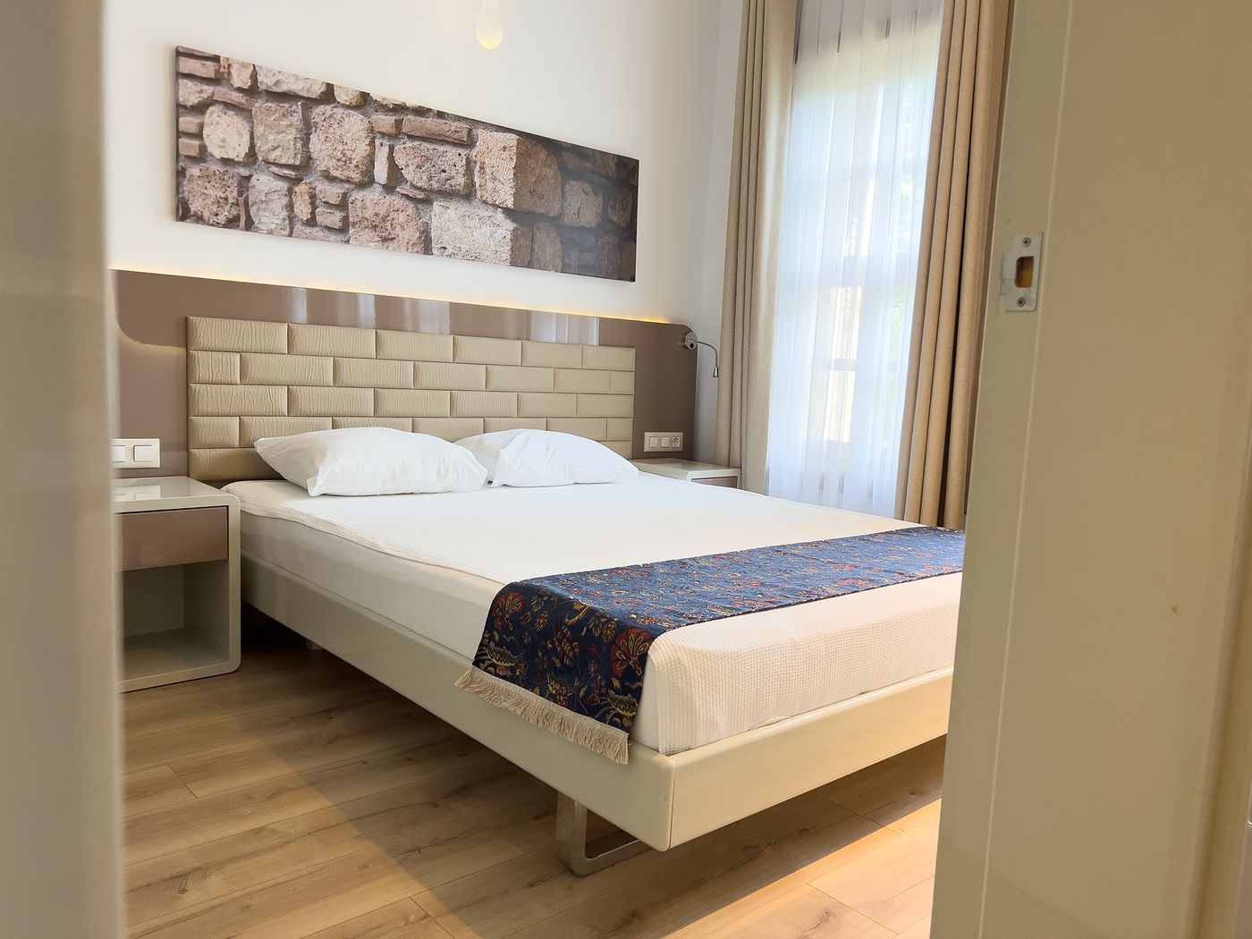 Puding-Hotel-Room-27