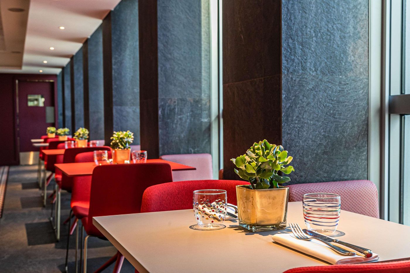 Hyatt-Centric--Milan-Centrale-Restaurant-21
