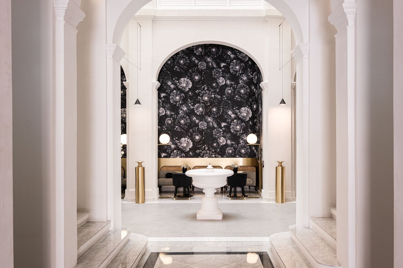 2 Rosselli Courtyard1.jpg