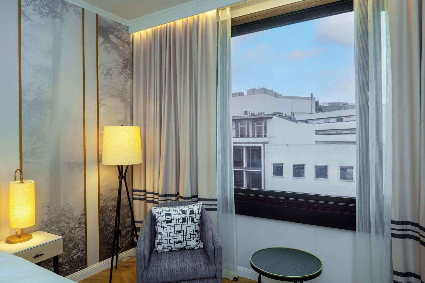 DoubleTree-by-Hilton-Berlin-Ku-damm-Room-49