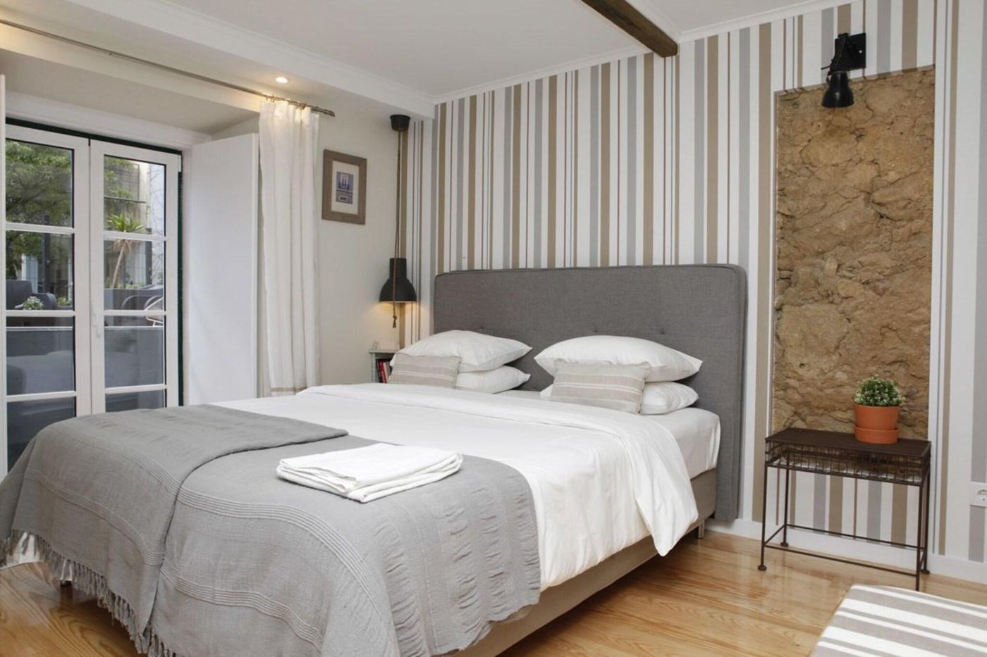 Flores-Guest-House-Room-23