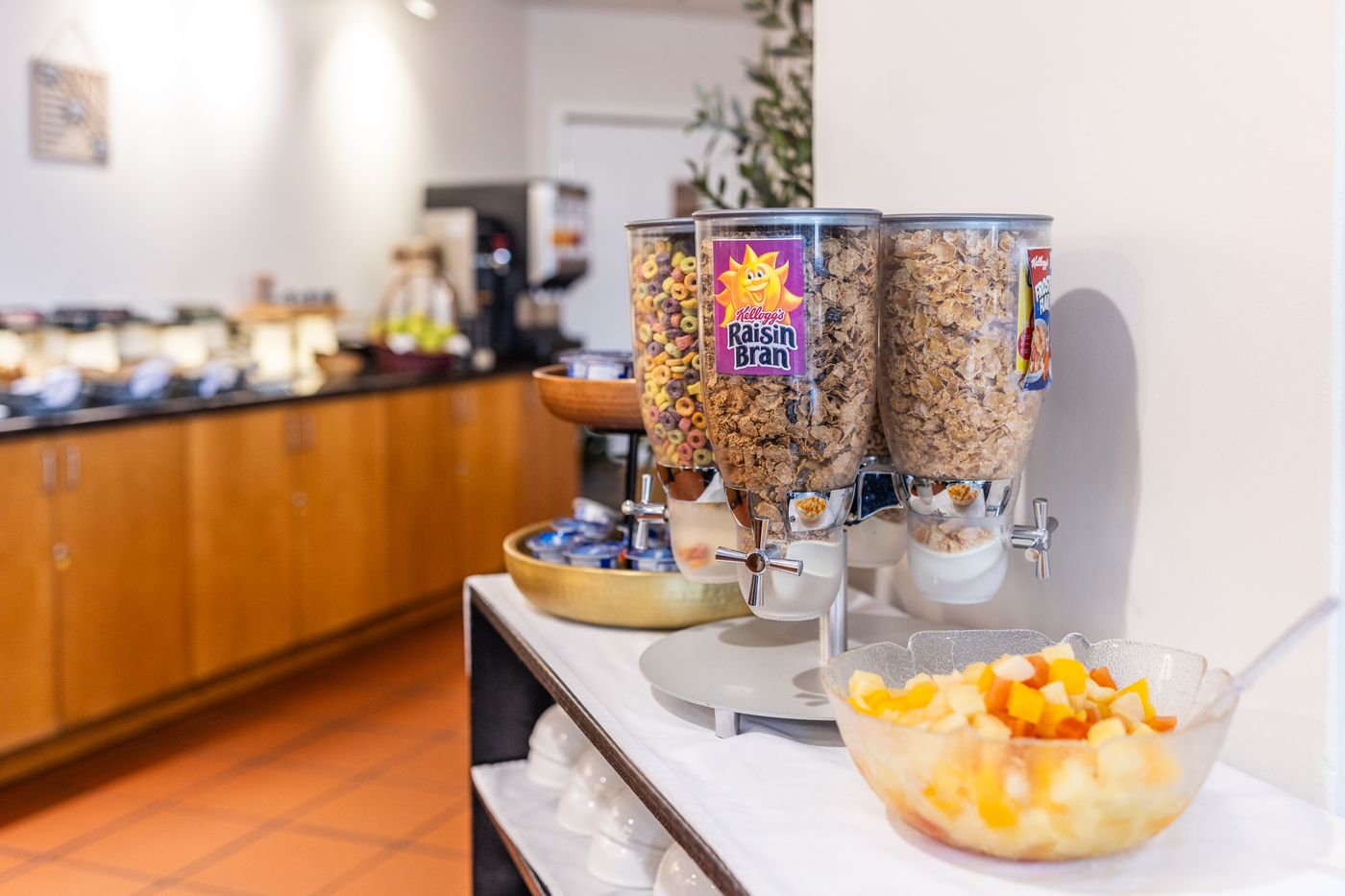 Atrium-Hotel-Vancouver-Restaurant-68