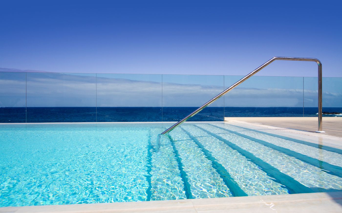 Ereza-Mar---Adults-Only-Pool-7