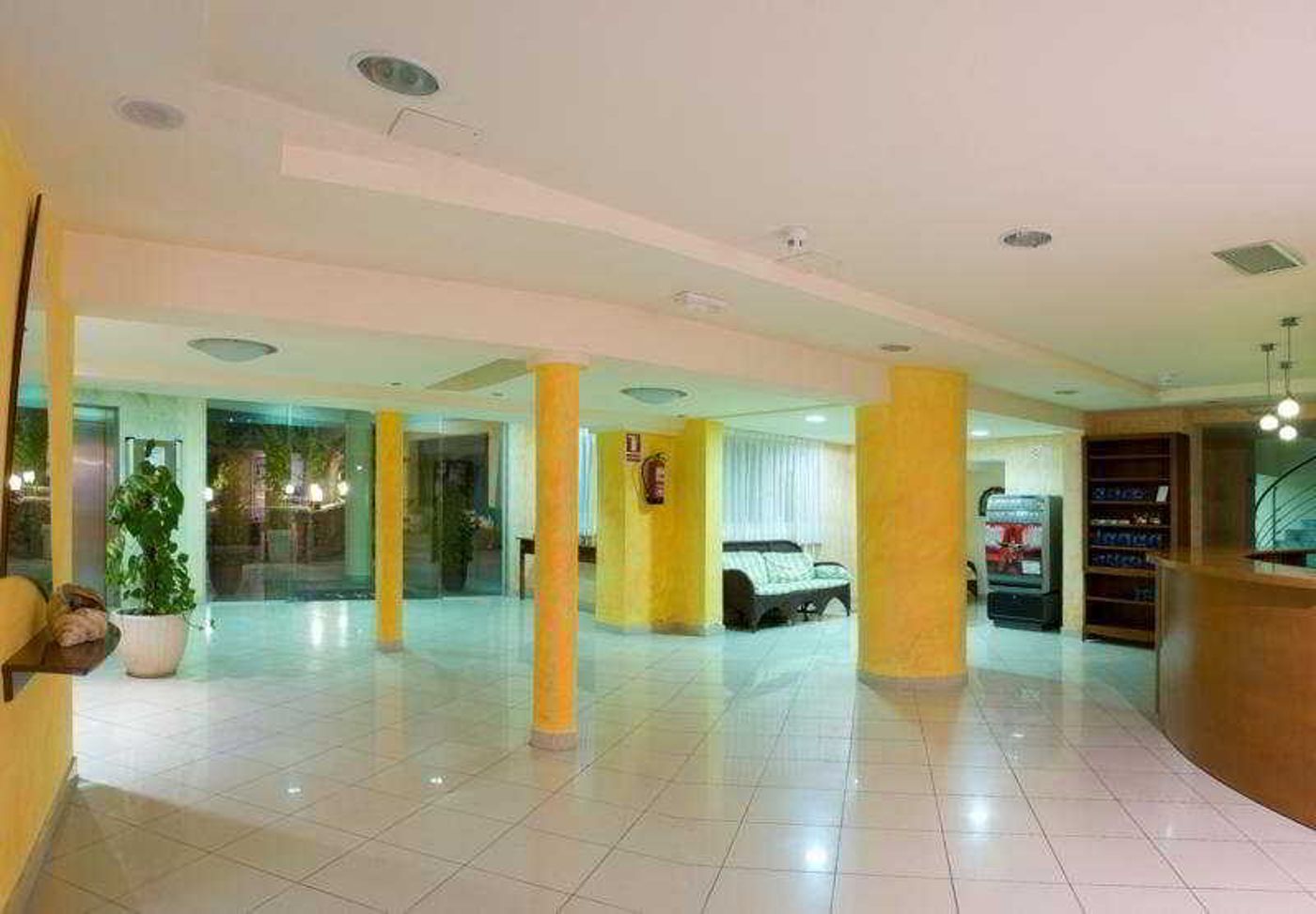 Aparthotel-Reco-des-Sol-Ibiza-Lobby-34