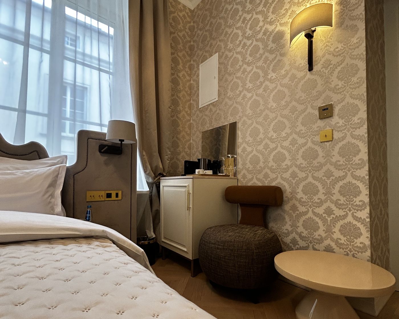 Hotel-Unicus-Palace-Old-Town---Destigo-Hotels-Room-45