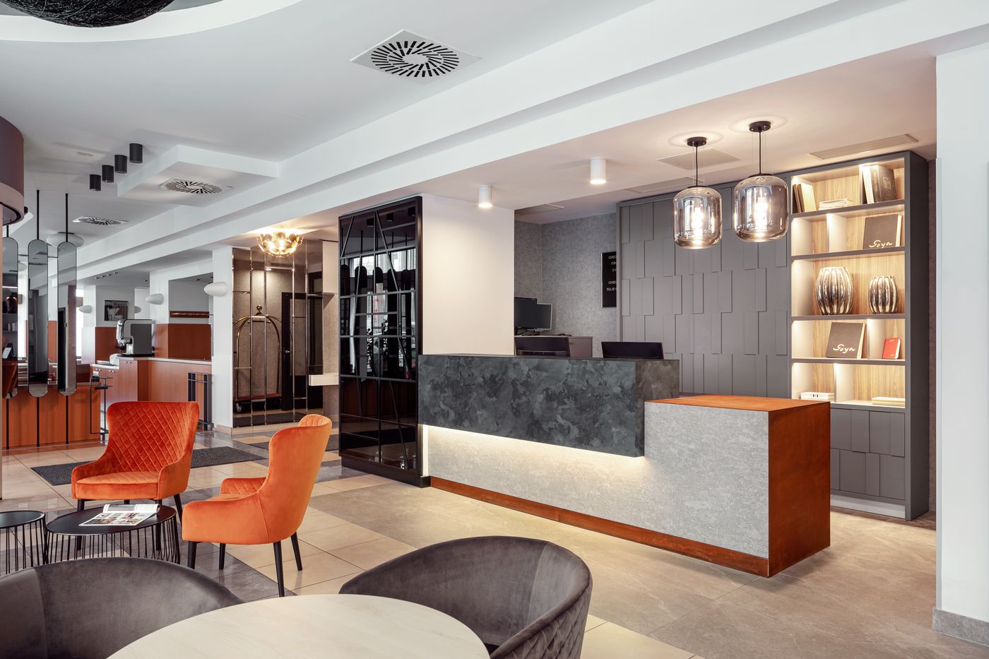 Astoria-Hotel-Lobby-3