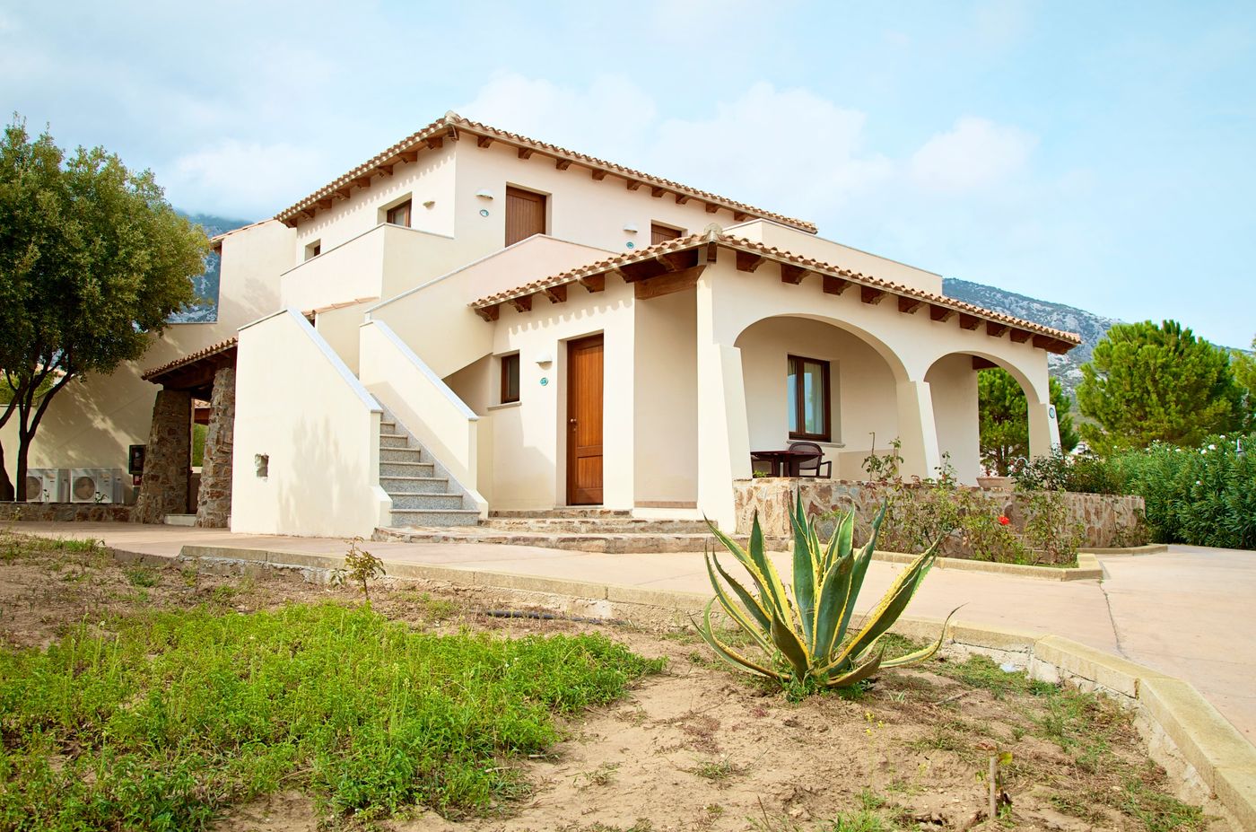 Club-Esse-Cala-Gonone-Beach-Village-General-view-20