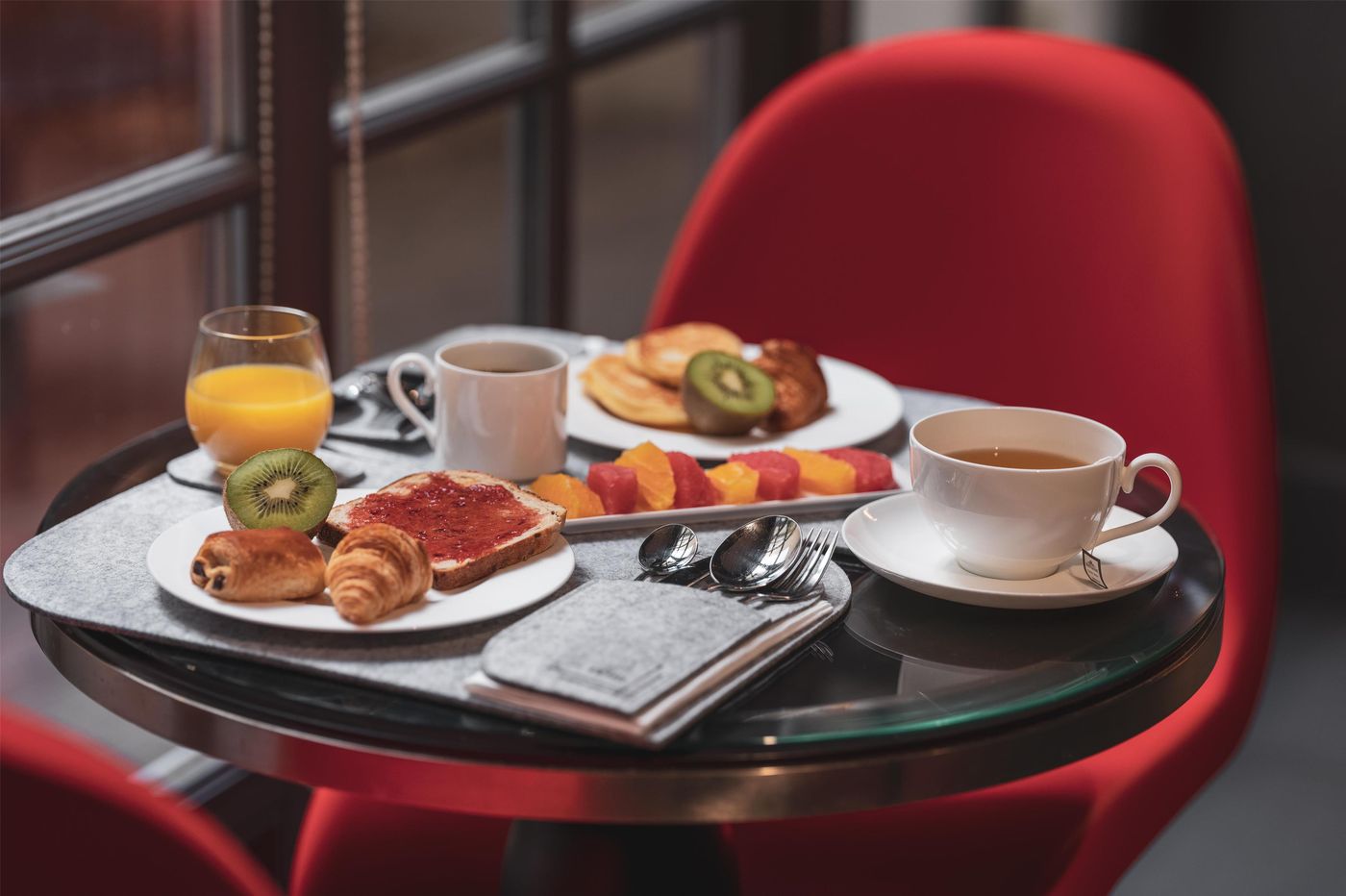 Le-Petit-Paris-Restaurant-55