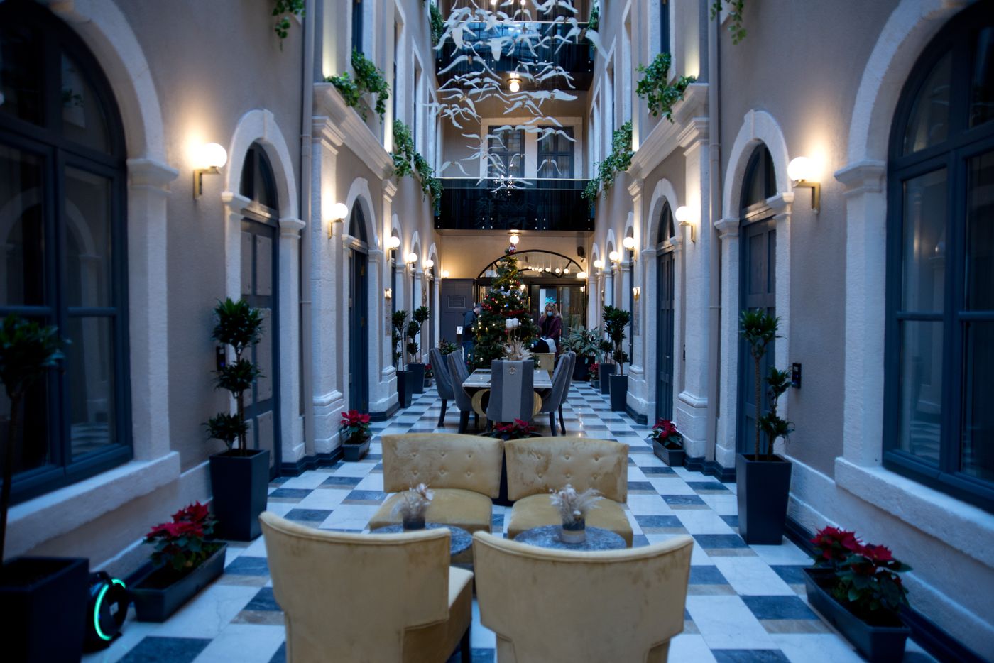 Ferman-Port-Hotel-Lobby-12