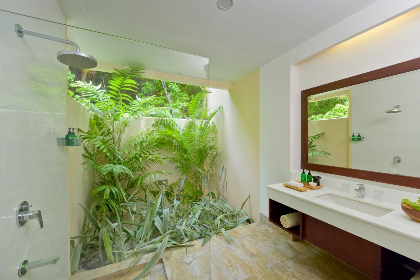 Summer Island Maldives