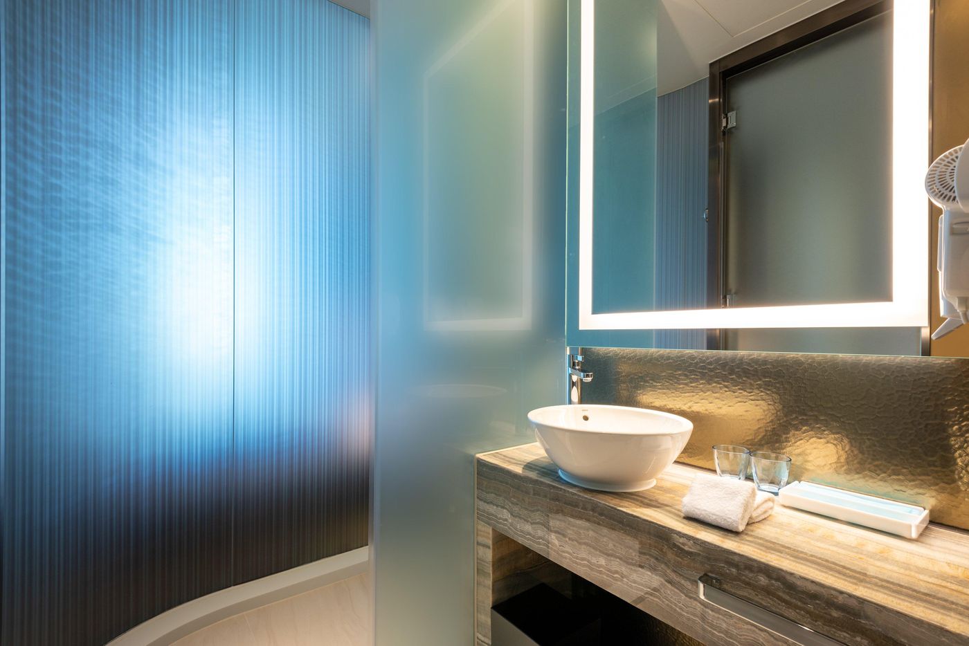 Holiday-Inn-Express-Hong-Kong-Kowloon-CBD2-Room-27