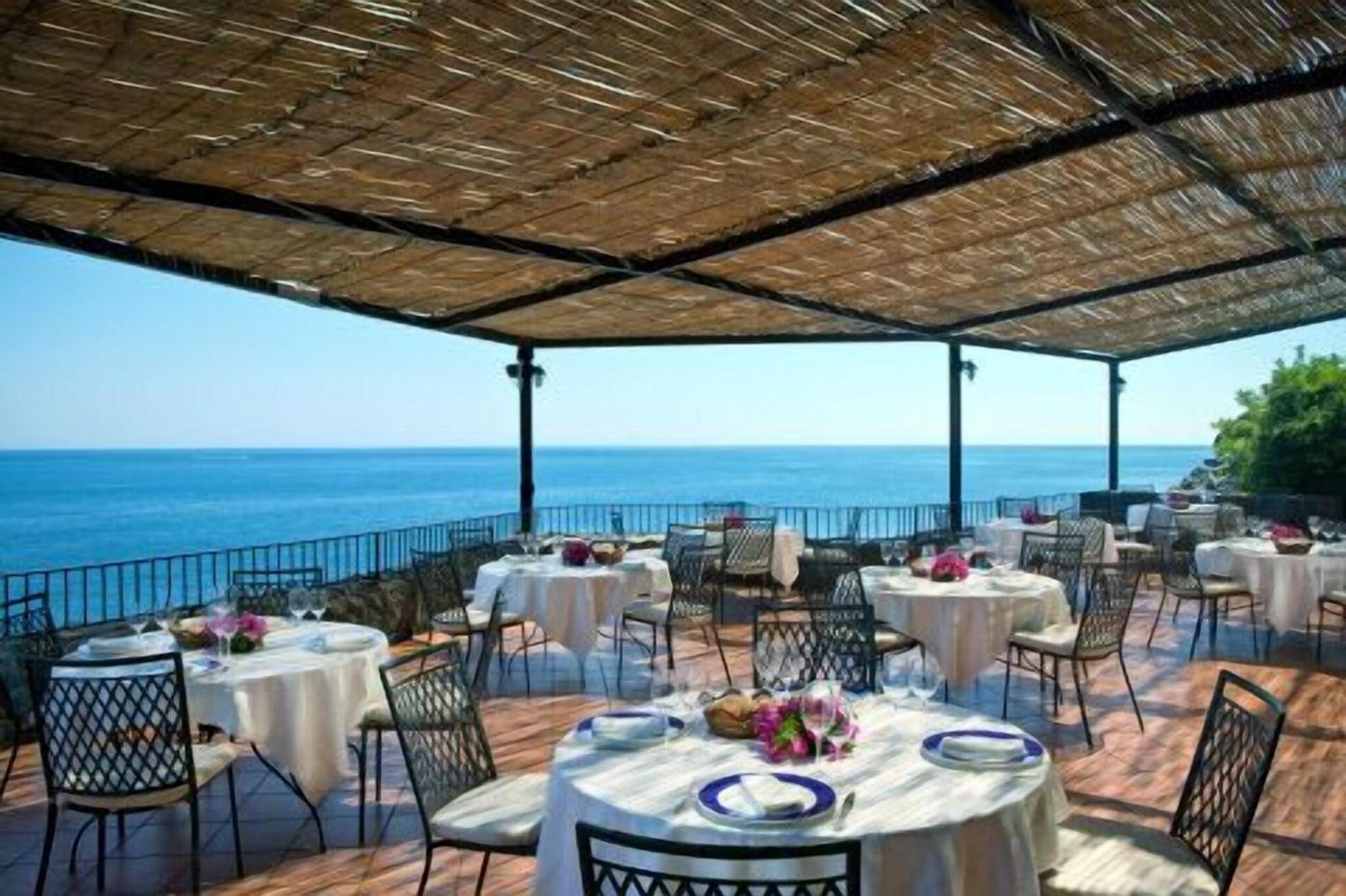 Santa-Tecla-Palace-Restaurant-54