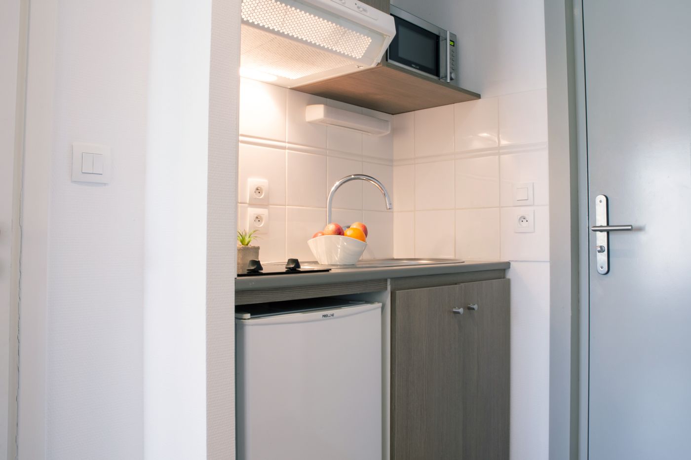 Comfort-Suites-Cannes-Mandelieu-Room-47