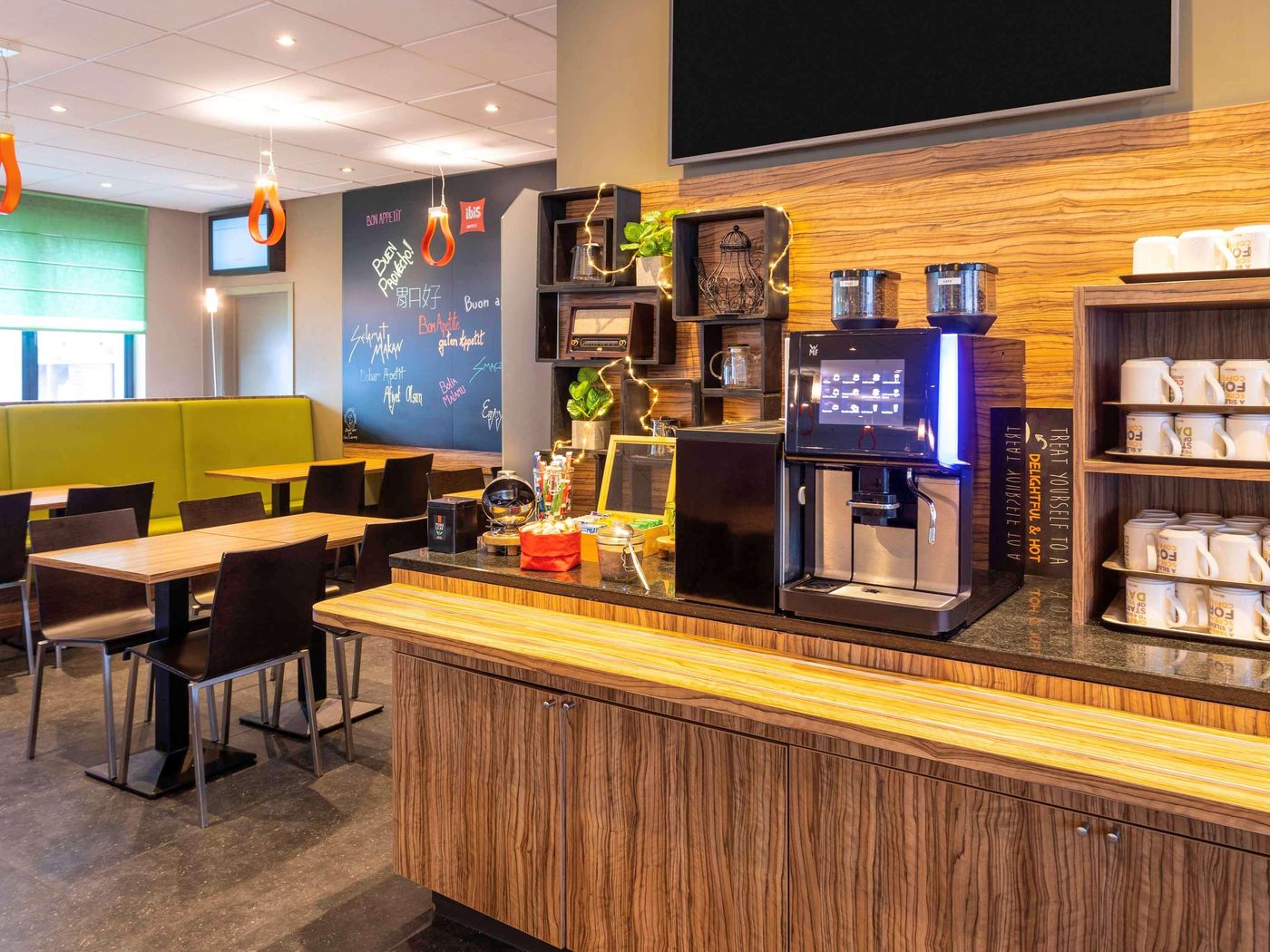 ibis-Brussels-Centre-Gare-Midi-Restaurant-17