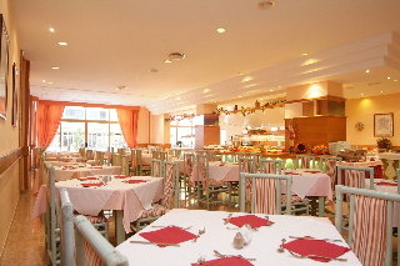 Grupotel Picafort Beach