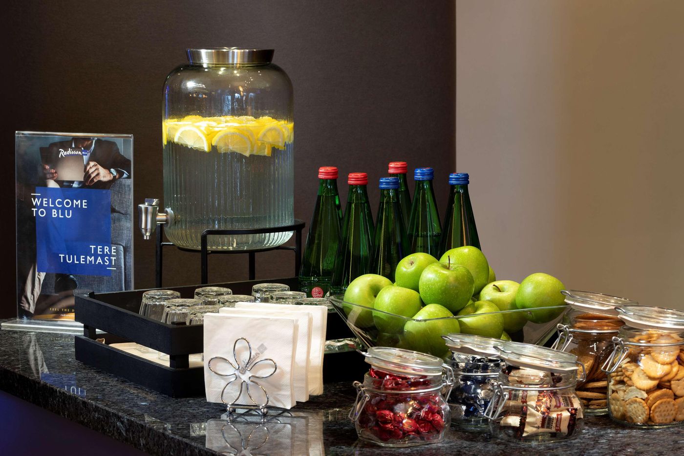 Radisson-Collection-Hotel--Tallinn-Lobby-60