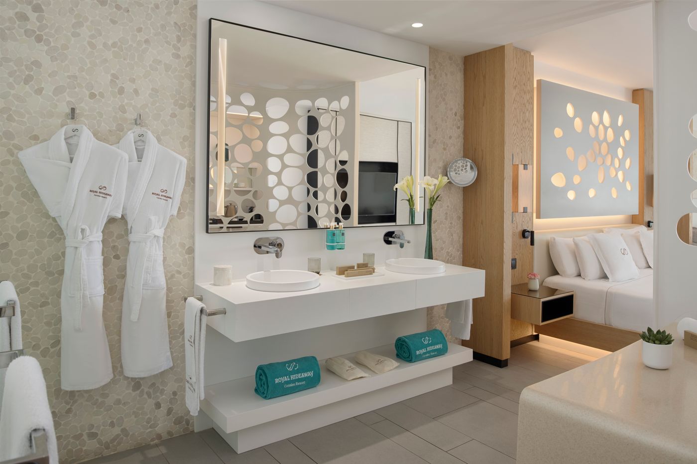 Royal-Hideaway-Corales-Beach---Adults-Only--part-of-Barcel---Hotel-Group-Room-35