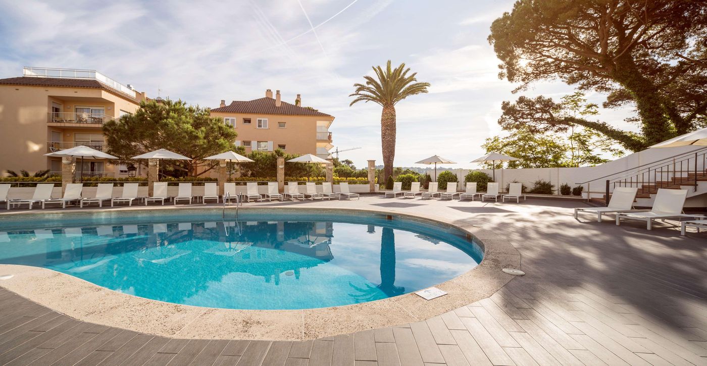 Ilunion-Caleta-Park-Pool-5