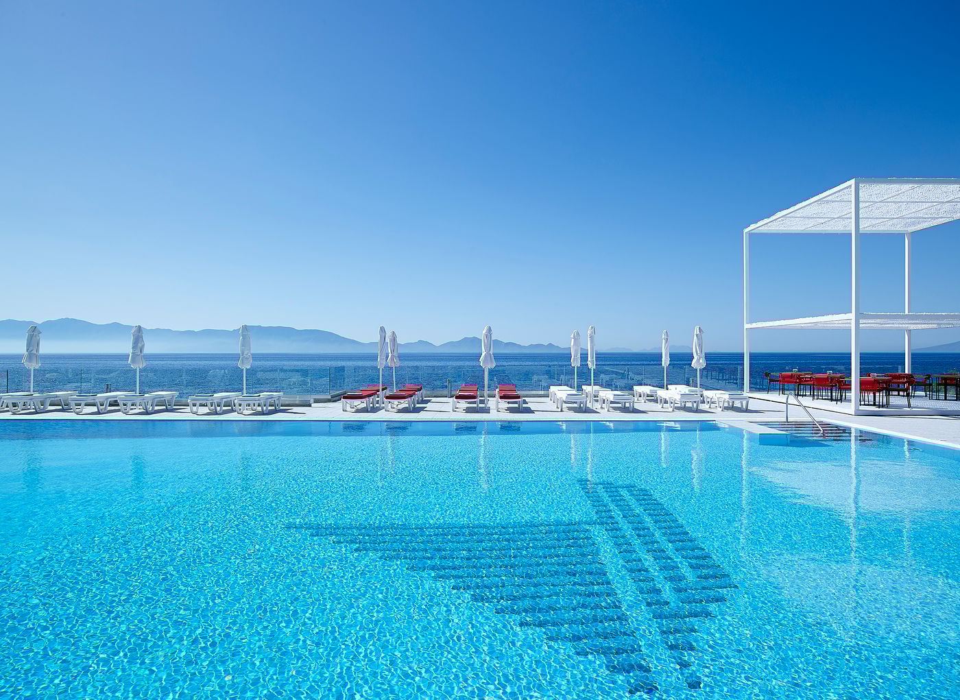 Dimitra Beach Hotel & Suites (8)