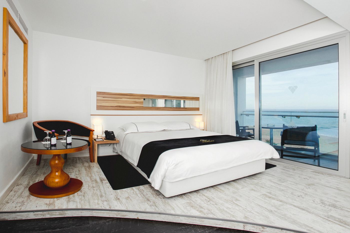 The-Ciao-Stelio-Deluxe-Hotel-Room-15