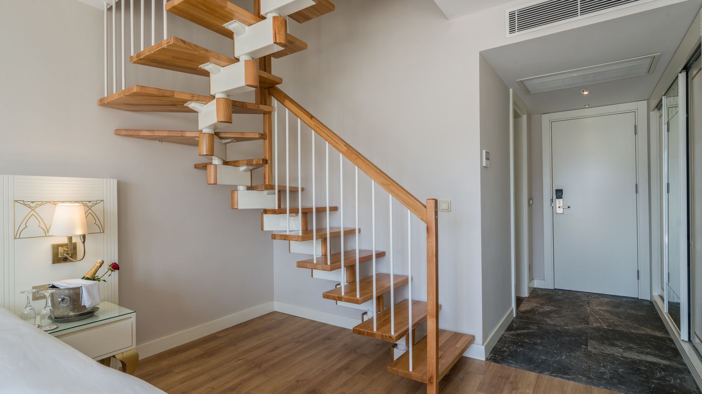 Haydarpasha-Palace-Room-22