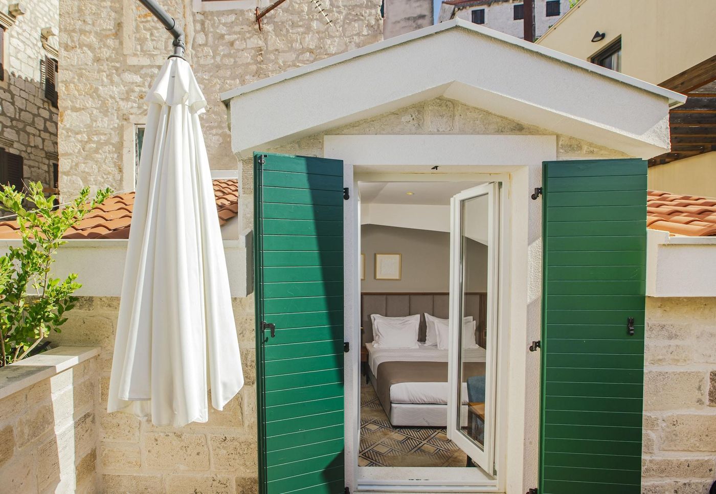 Armerun-Heritage-Hotel---Residences-Room-13