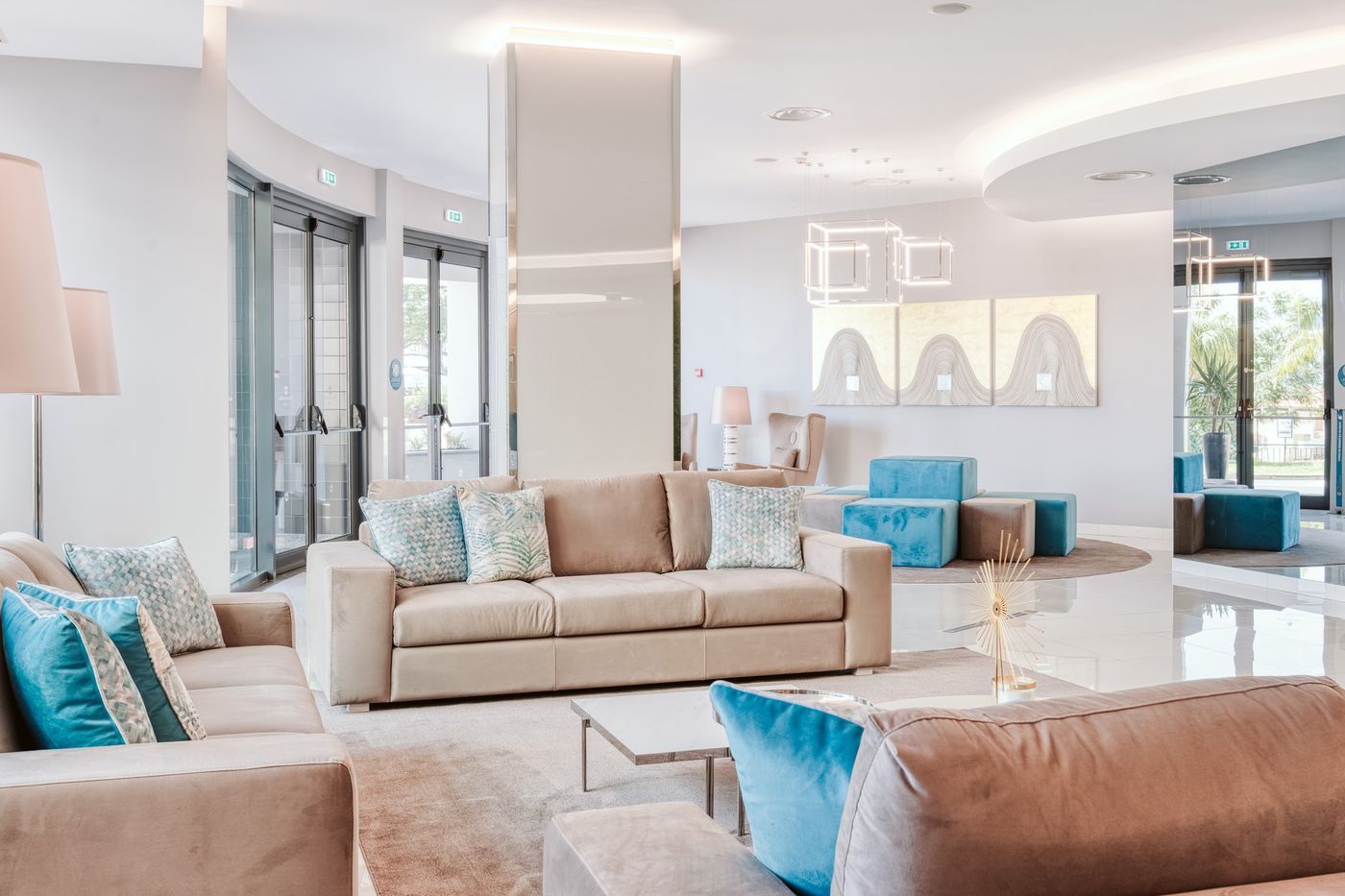 Vila-Baleira-Funchal-Lobby-41