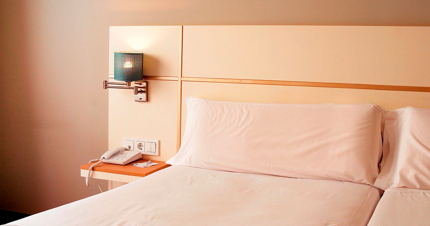 Hotel-Monterrey-Costa-Room-13