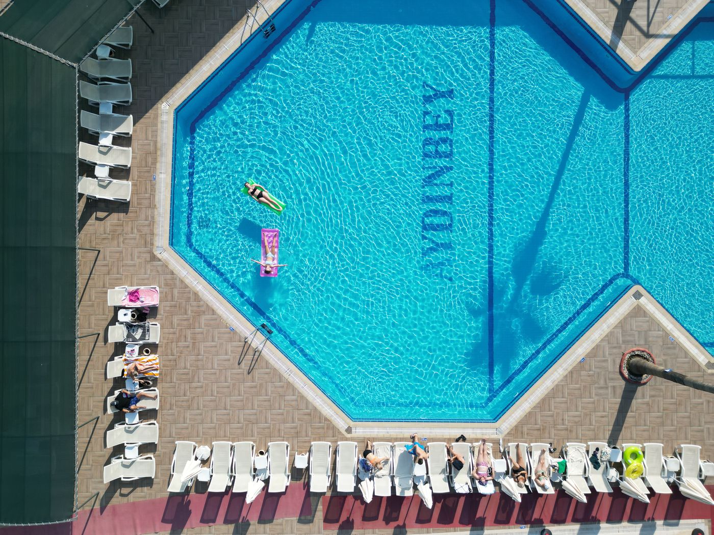 Aydinbey-Gold-Dreams-Pool-15