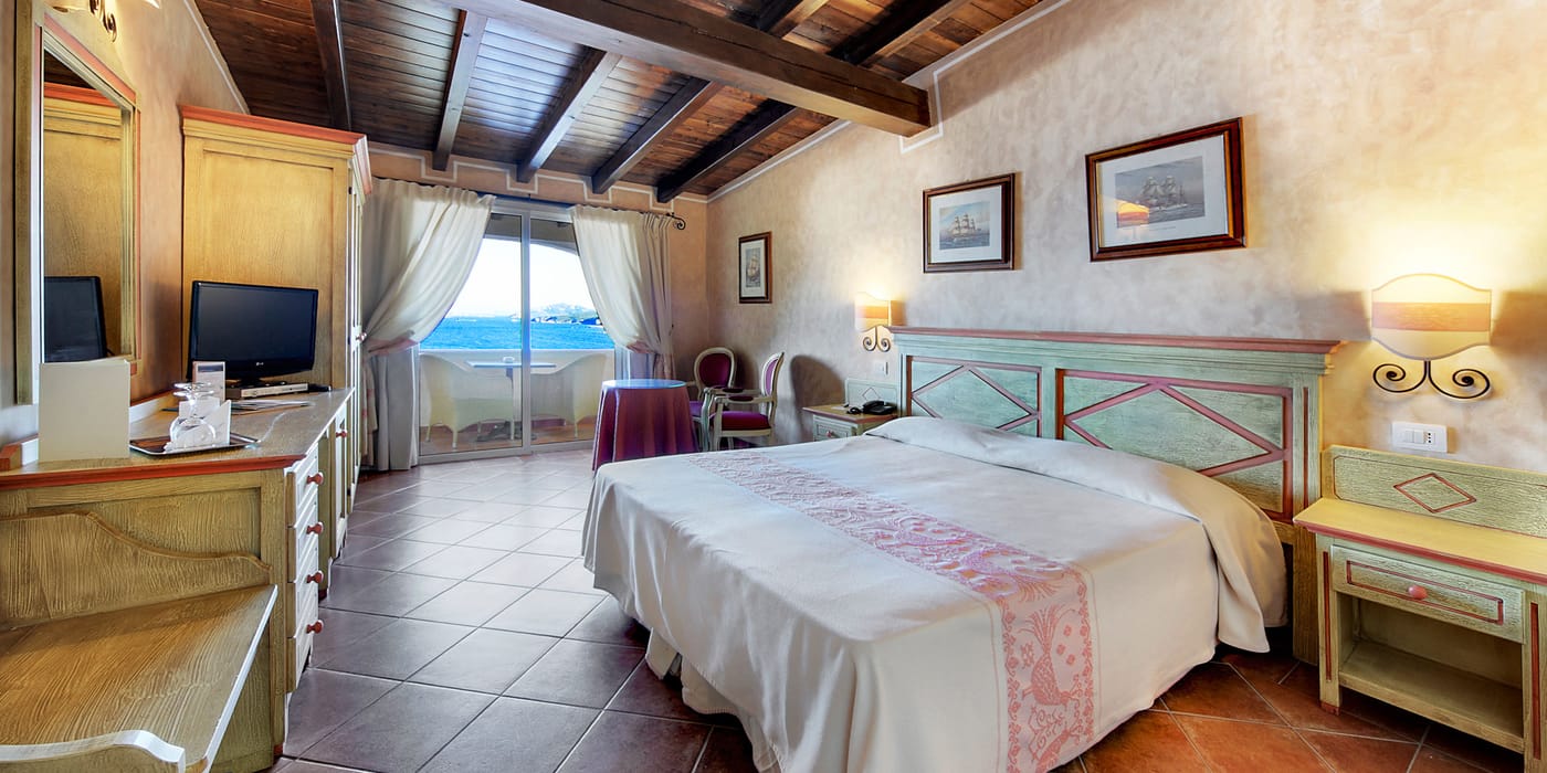 Colonna-Resort-Room-15