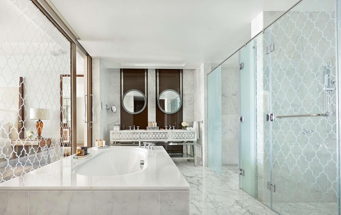 Waldorf-Astoria-Dubai-Palm-Jumeirah-Room-73