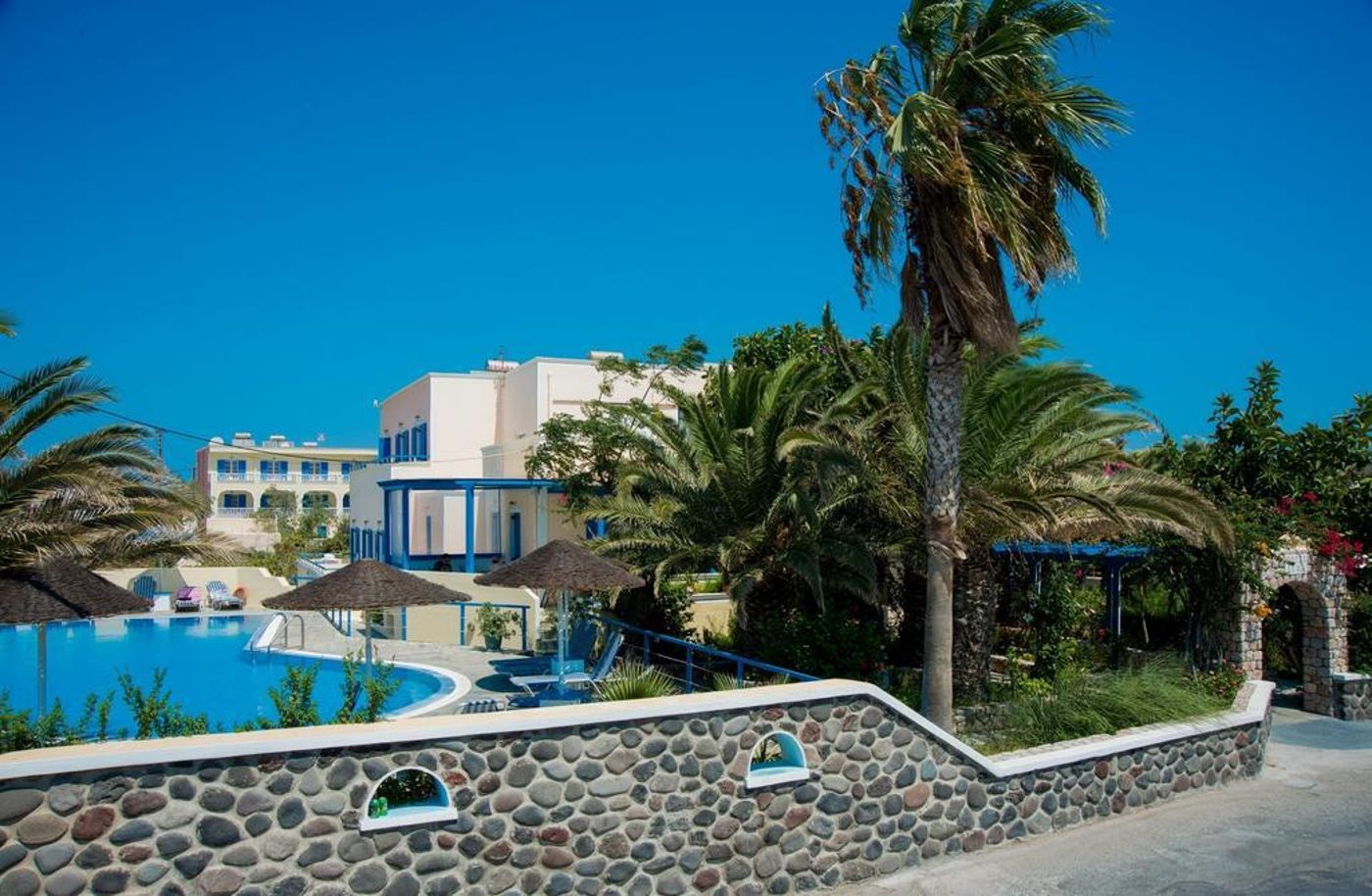 Avra-Santorini-General-view-1