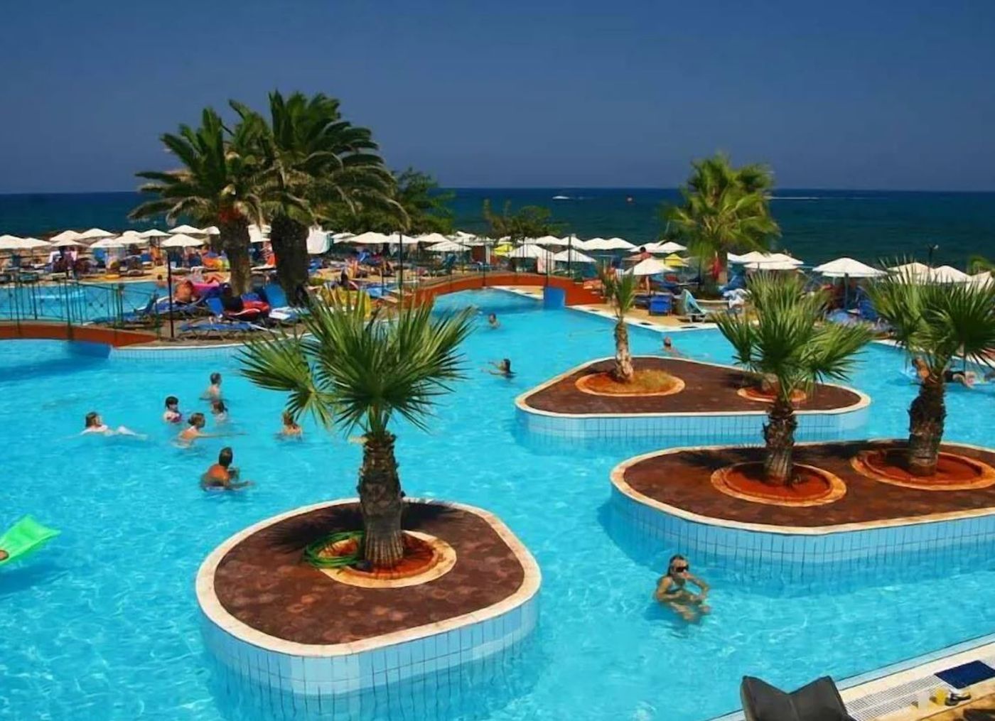 Eri-Beach---Village-General-view-4