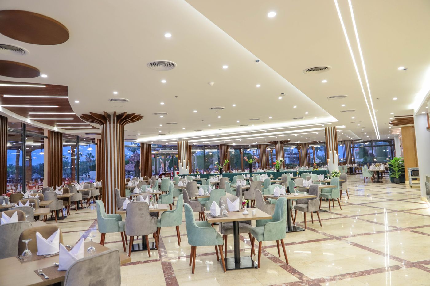 Parrotel Aqua Park Resort