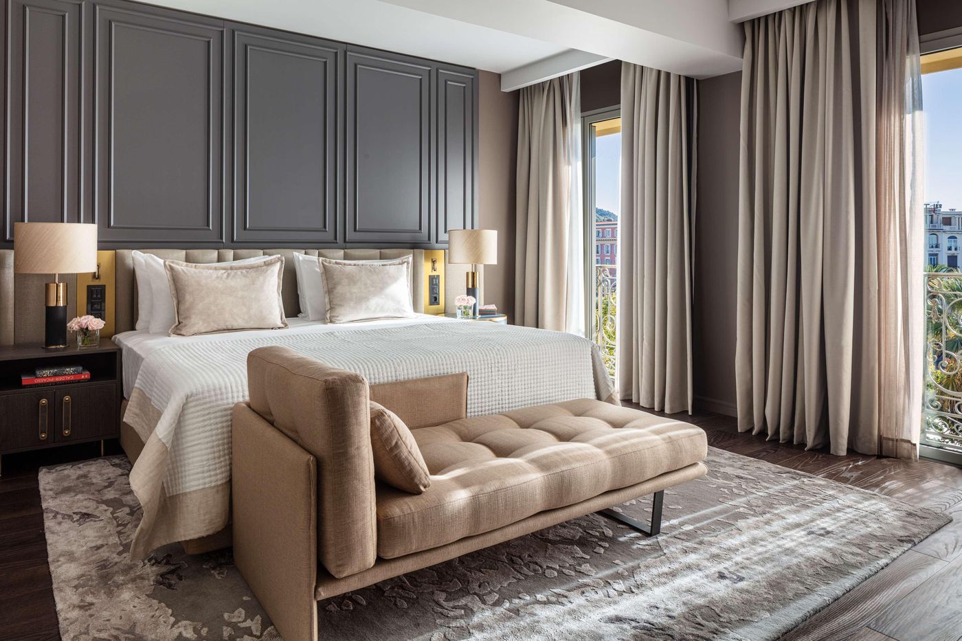 Anantara-Plaza-Nice-Hotel-Room-12