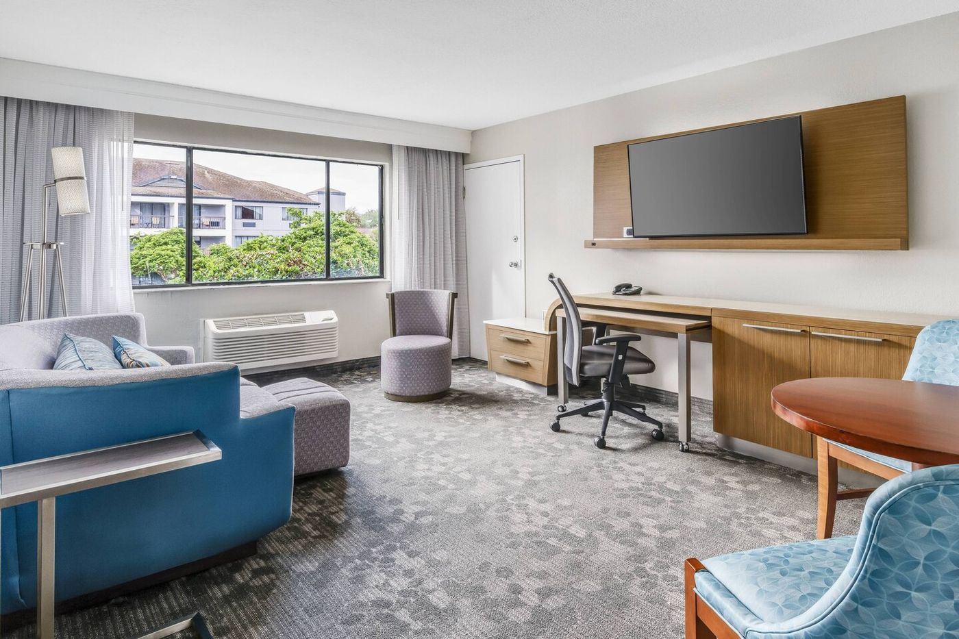 Courtyard by Marriott LBV at Vista Centre