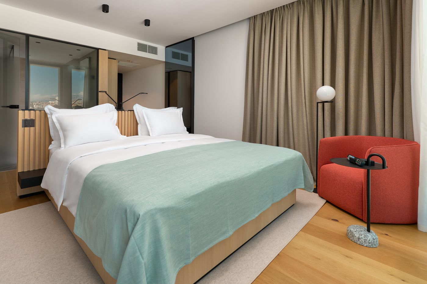 Hotel-Ambasador-Room-24