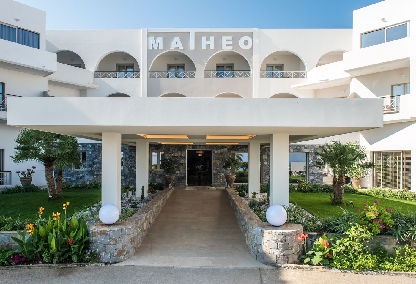 Hotel Matheo Villas & Suites