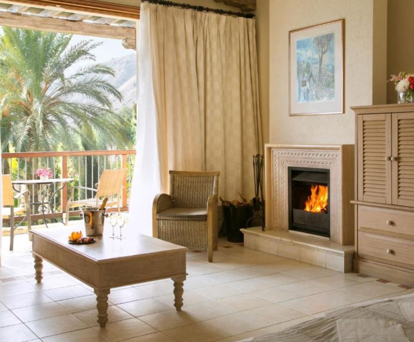 Columbia-Beach-Resort-Room-50