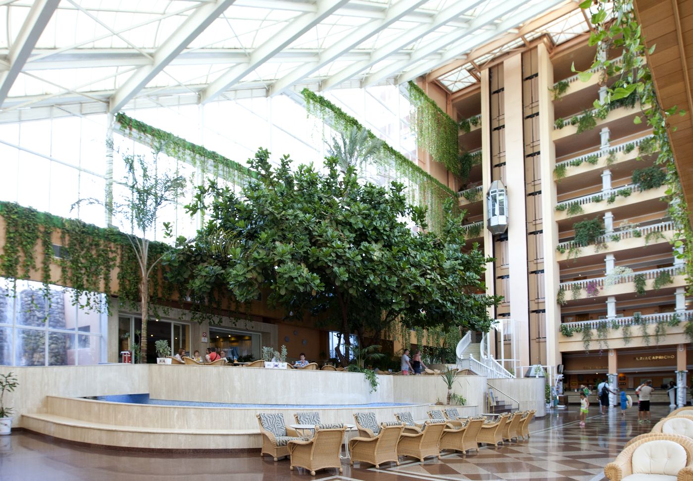 Playacapricho-Lobby-56