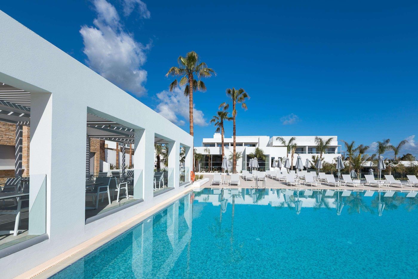 Archipelagos-Hotel-Pool-2