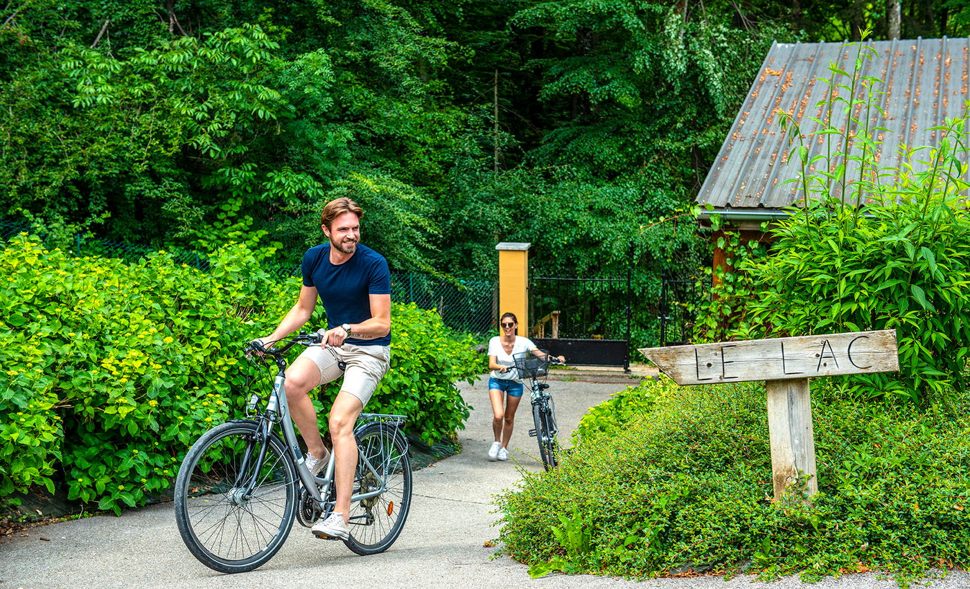 Les Tresoms-France-ANNECY-General view-2