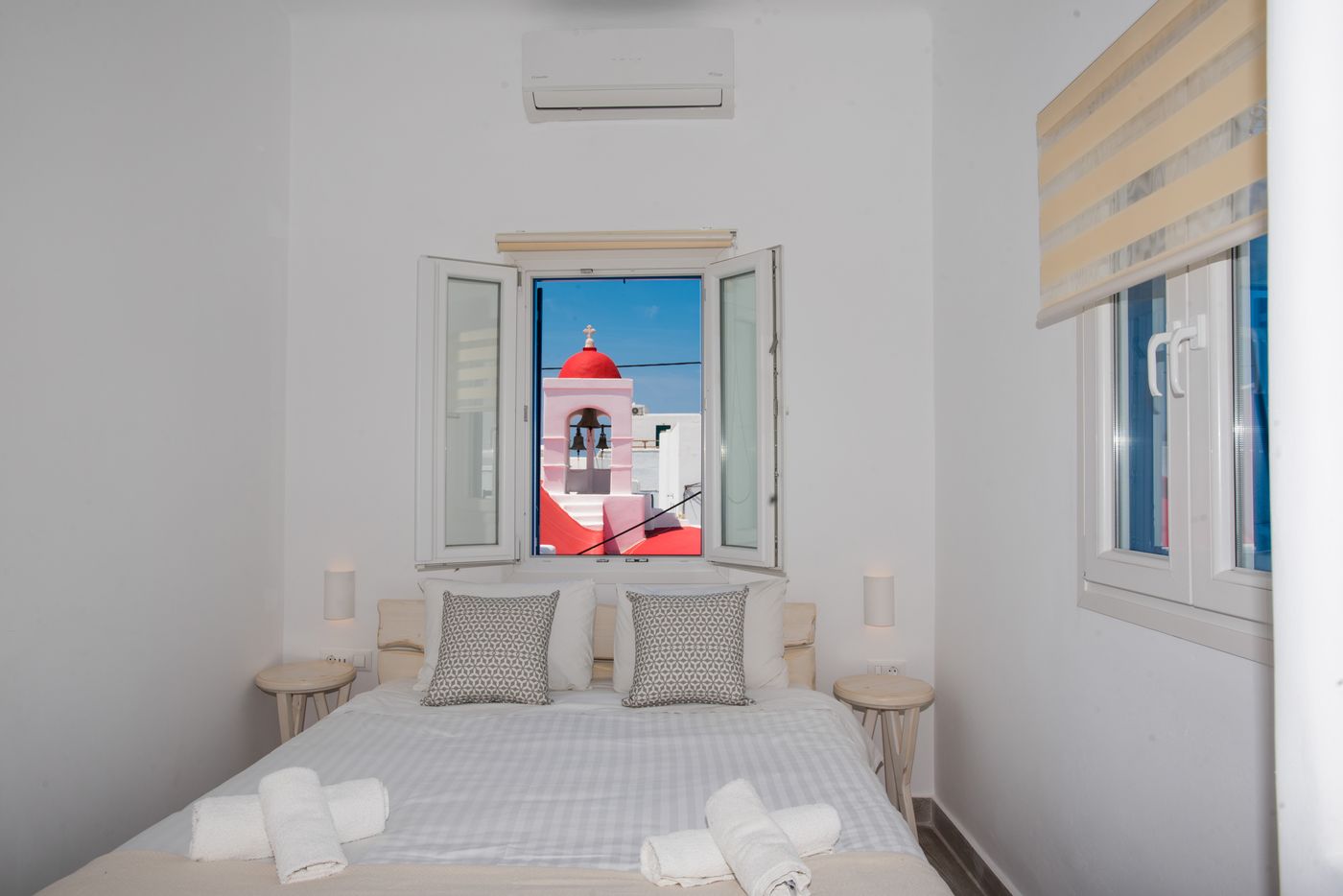 Eleanna-s-Suites-Mykonos-Room-9